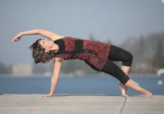 Yoga Carmen logo