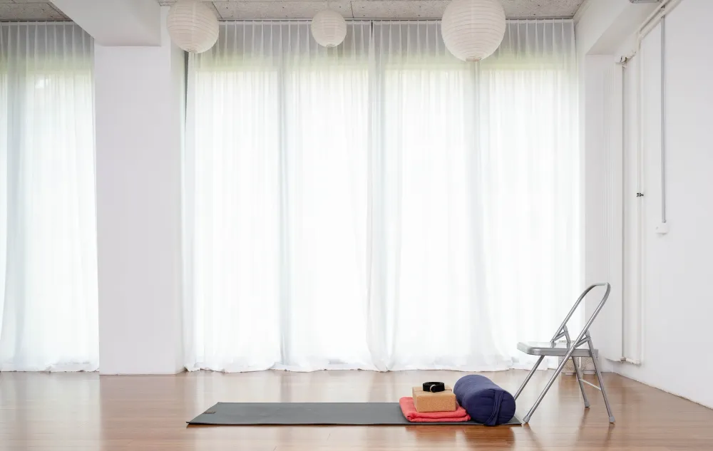 Younion Yoga cover